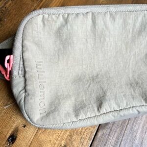 LULULEMON | Everywhere belt bag mini